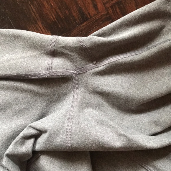 Fabletics Heather Grey Leggings - Picture 3 of 3